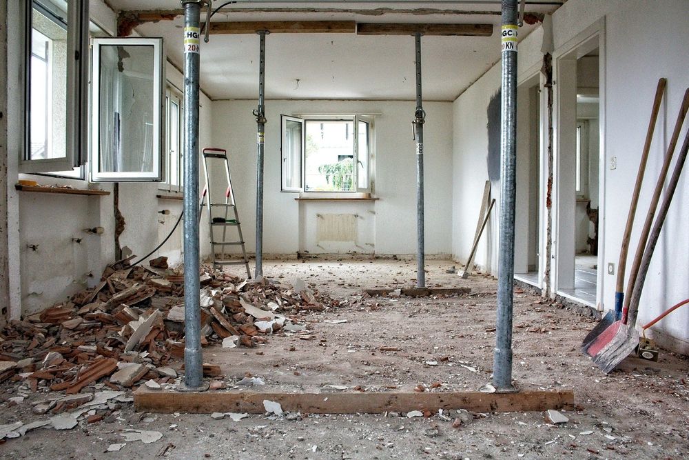 Travaux de rénovation : comment estimer le vrai budget avant l’achat ?